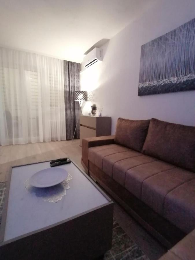 Jm Apartman Cacak Exterior photo